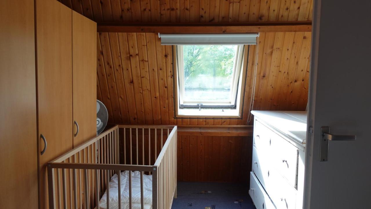 Oude-Tonge Holiday House Near Fishing Waters Exteriör bild